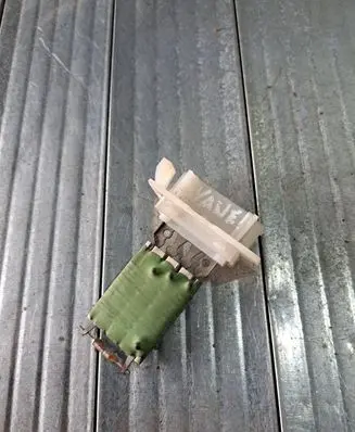 Mercedes-Benz Vaneo W414 Heater blower motor/fan resistor