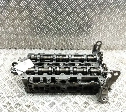 Mercedes-Benz C W204 Engine head A6510101120
