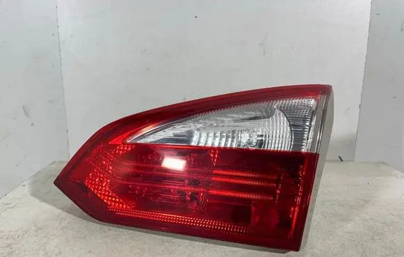 Ford Focus Tailgate rear/tail lights 8M5113A602 8M5113A602DB