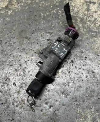 Audi A6 S6 C5 4B Ignition lock 4B0905851C