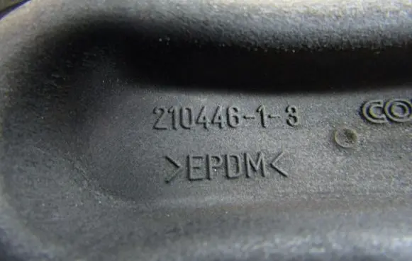 Opel Vectra C Engine mount bracket 21044613