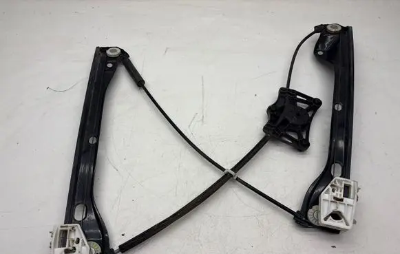 Skoda Fabia Mk3 (NJ) Front window lifting mechanism without motor 122965C