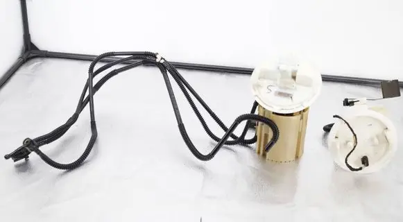 Mercedes-Benz C AMG W204 In-tank fuel pump A2044702294 1582881035 A2044700694