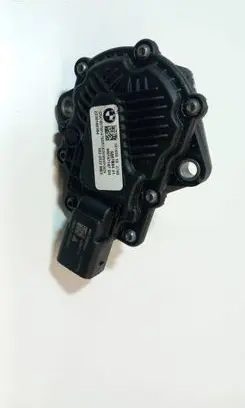 BMW X7 G07 Transfer box differential control unit 5A67B84 18180810 2230190364