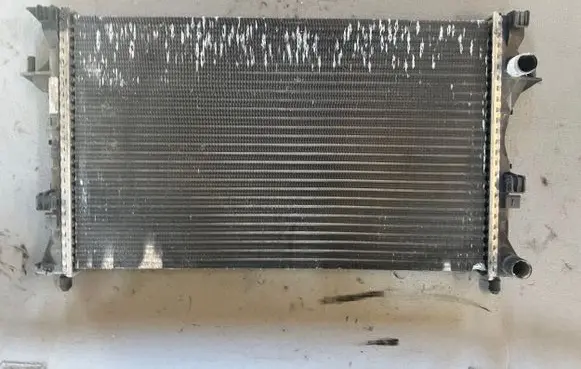 Renault Laguna II Coolant radiator 8200008764C 8200008764