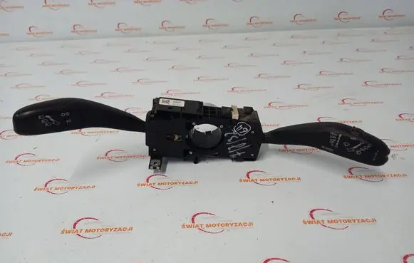 Skoda Fabia Mk2 (5J) Wiper turn signal indicator stalk/switch 6R0953501A