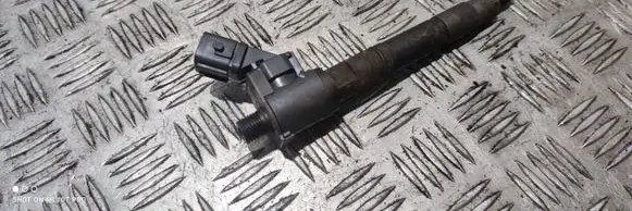 Volvo XC60 Fuel injector 01801B14996