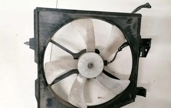Mazda 323 Radiator cooling fan shroud ppgf30 pp-gf30
