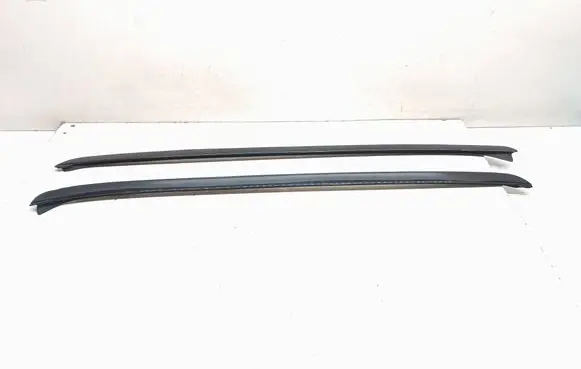 BMW X5 E70 Windshield trim 
