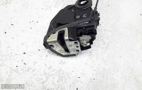 Toyota Auris E180 Rear door lock a084219