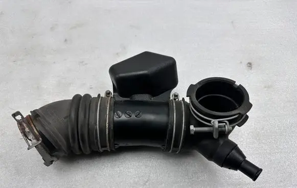 Toyota Prius (XW20) Air intake duct part 1788037100