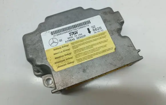 Mercedes-Benz A W169 Airbag control unit/module A1698206626 6626