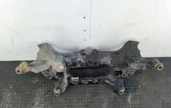 Nissan X-Trail T30 Front subframe