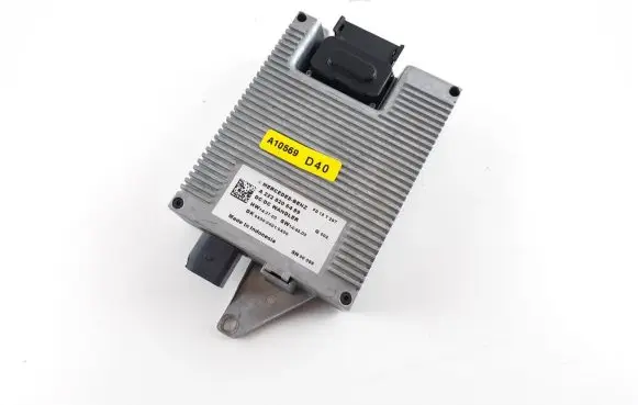 Mercedes-Benz S W222 Voltage converter/converter module A2228206489