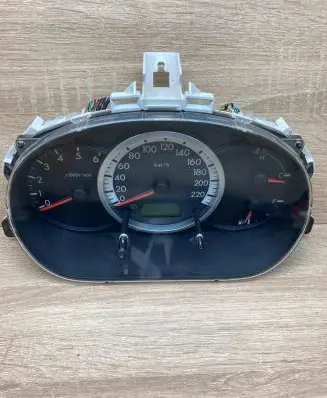 Mazda 5 Speedometer (instrument cluster) C23555430 K9001
