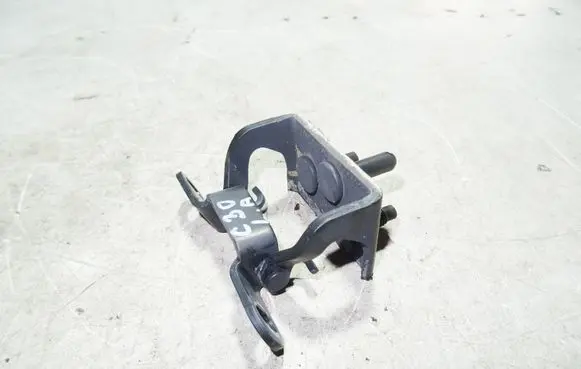 Volvo C30 Tailgate/trunk/boot hinge 30657228