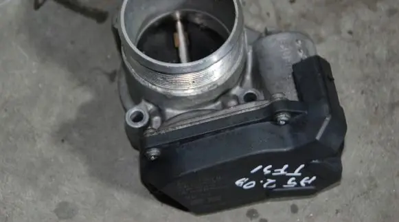 Audi A4 S4 B8 8K Throttle valve 06F133062J