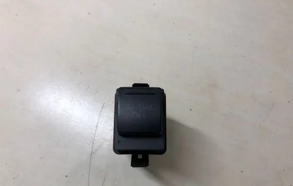 Passenger airbag on/off switch