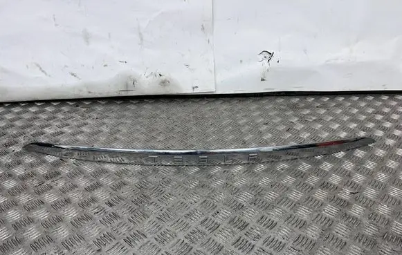 Tesla Model X Tailgate trim 104692000B 103536900D