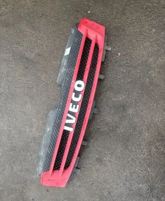 Iveco Daily 35 - 40.10 Front bumper upper radiator grill 38028010126