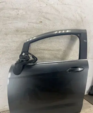 Ford B-MAX Front door 
