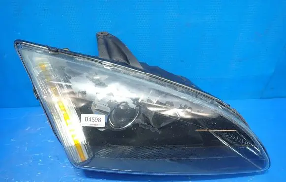 Ford Focus Headlight/headlamp 4M5H3K060-AA