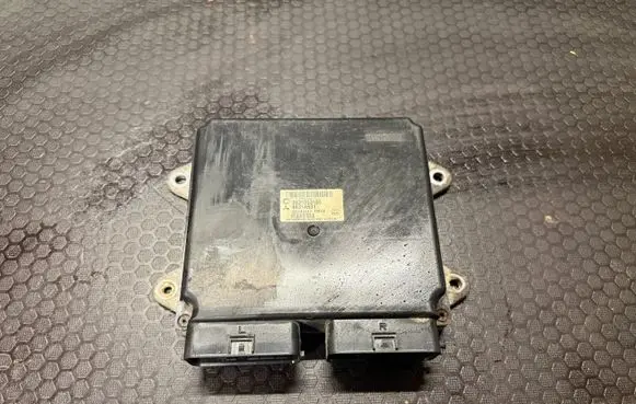 Mitsubishi Colt Engine control unit/module 8631053100 8631A531 E6T42487