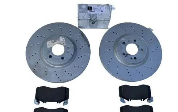 Mercedes-Benz GLA H247 Brake pads (front) A0004202706 A1774210000 0004202706