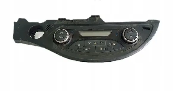 Toyota Yaris Climate control unit 75F206