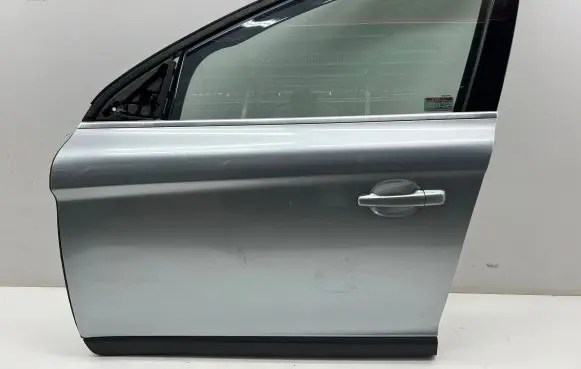 Volvo XC60 Front door