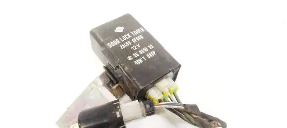Ford Maverick Door control unit/module 284500F000 05051030