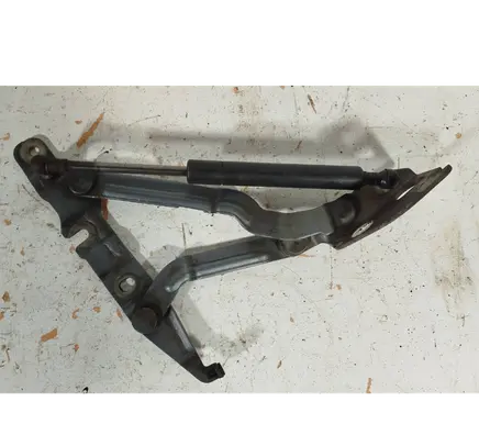 Audi A6 S6 C5 4B Tailgate/trunk/boot hinge 4b5827301d