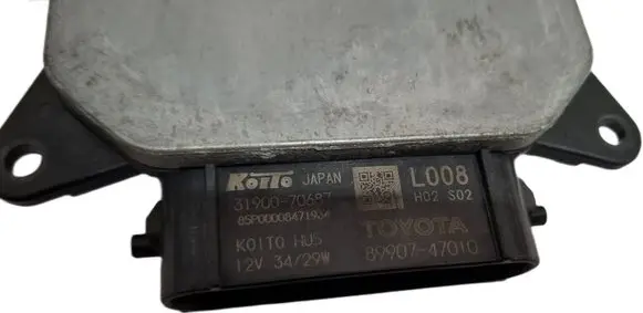 Toyota Prius (XW50) LED ballast control module 3190070687 8990747010 85P00008471934