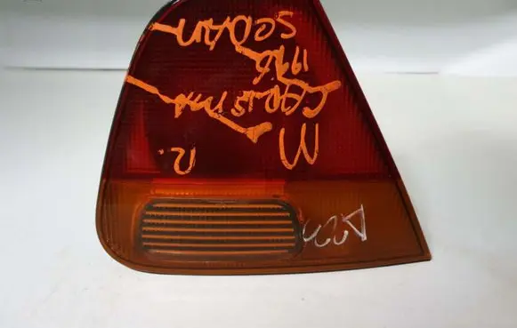 Mitsubishi Carisma Rear/tail lights