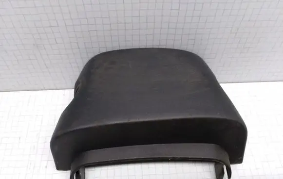 Steering wheel column trim