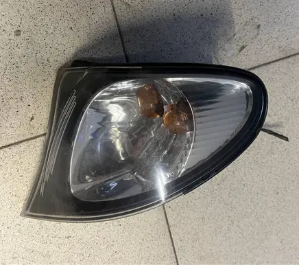 BMW 3 E46 Front indicator light 7165849 388705