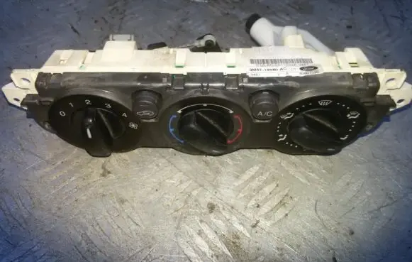 Ford Focus C-MAX Climate control unit 3m5t19980ac 3m5t-19980-ac