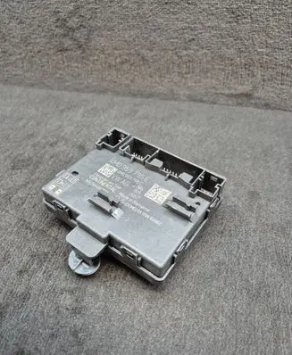 Audi Q7 4M Door control unit/module 4M0959795E 4M0959795C
