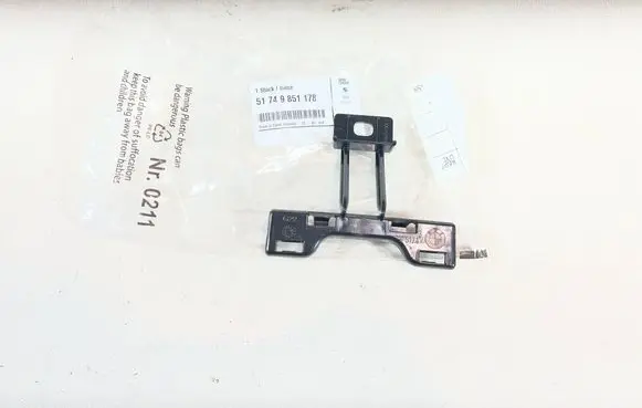BMW 3 G20 G21 Front bumper mounting bracket 9851178