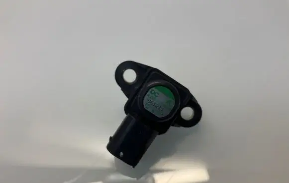 Mercedes-Benz E W211 Air pressure sensor A0051535028 EP9451R3A 065213