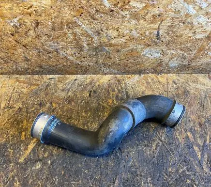 Mercedes-Benz C W203 Intercooler hose/pipe A2035281782