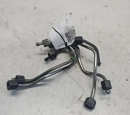 Peugeot 3008 I Fuel injector supply line/pipe 