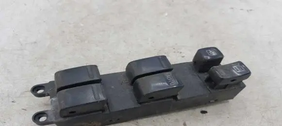 Nissan X-Trail T30 Electric window control switch NOCODE