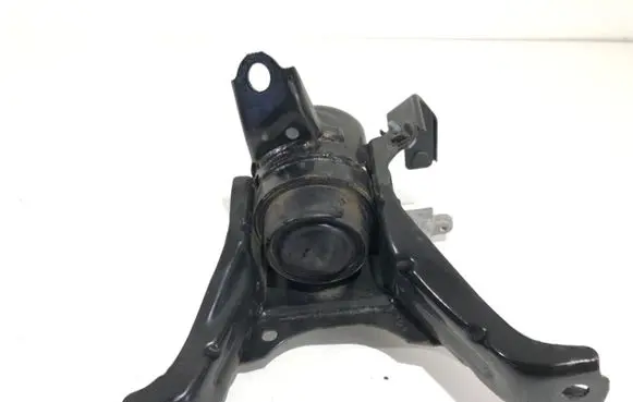 Toyota C-HR I Engine mount vacuum valve 