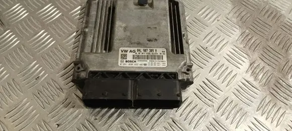 Volkswagen PASSAT B8 Engine control unit/module 04L907309M 0281030462