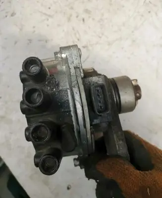 Mazda Xedos 6 Spark distributor T0T52071A