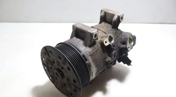 Toyota Auris 150 Air conditioning (A/C) compressor (pump)