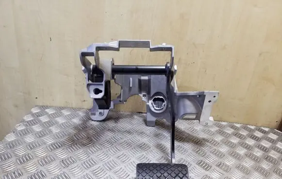 Audi A6 C7 Pedal assembly 8K2721117 8K2723140A
