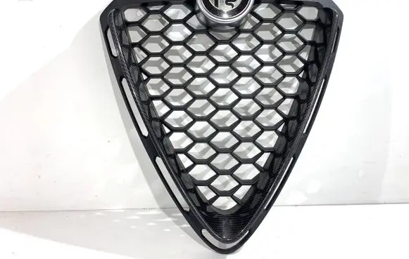 Alfa Romeo Stelvio Front grill 156108638