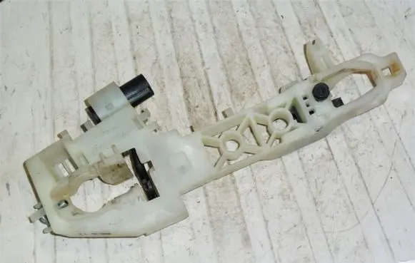 KIA Stinger Front door exterior handle/bracket 